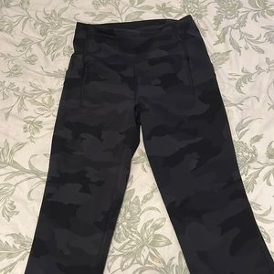 Lululemon black camo leggings !!! Perfect condition!No tears or discoloration.